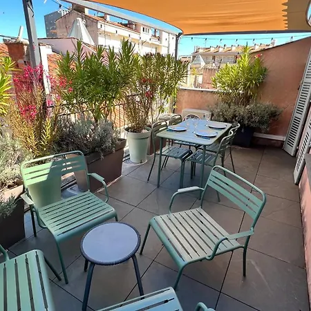 2 Pieces Avec Grande Terrasse - Centre De Toulon