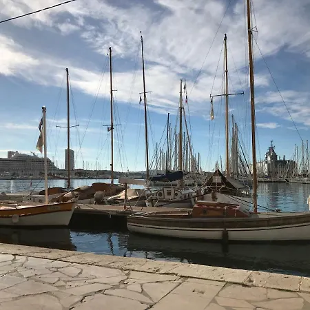 2 Pieces Avec Grande Terrasse - Centre De Apartment Toulon