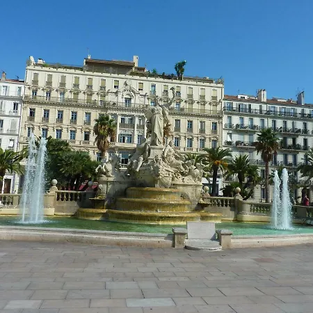 2 Pieces Avec Grande Terrasse - Centre De 公寓